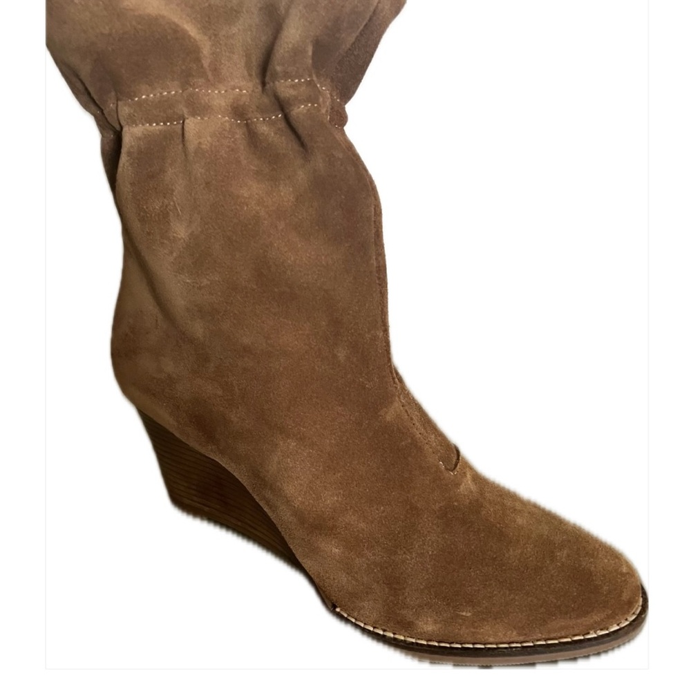 Andre Assous boot, brand new